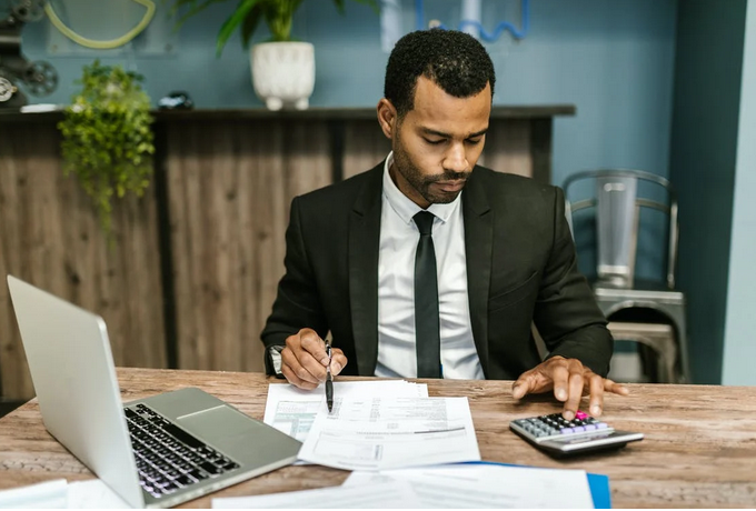 loan agent